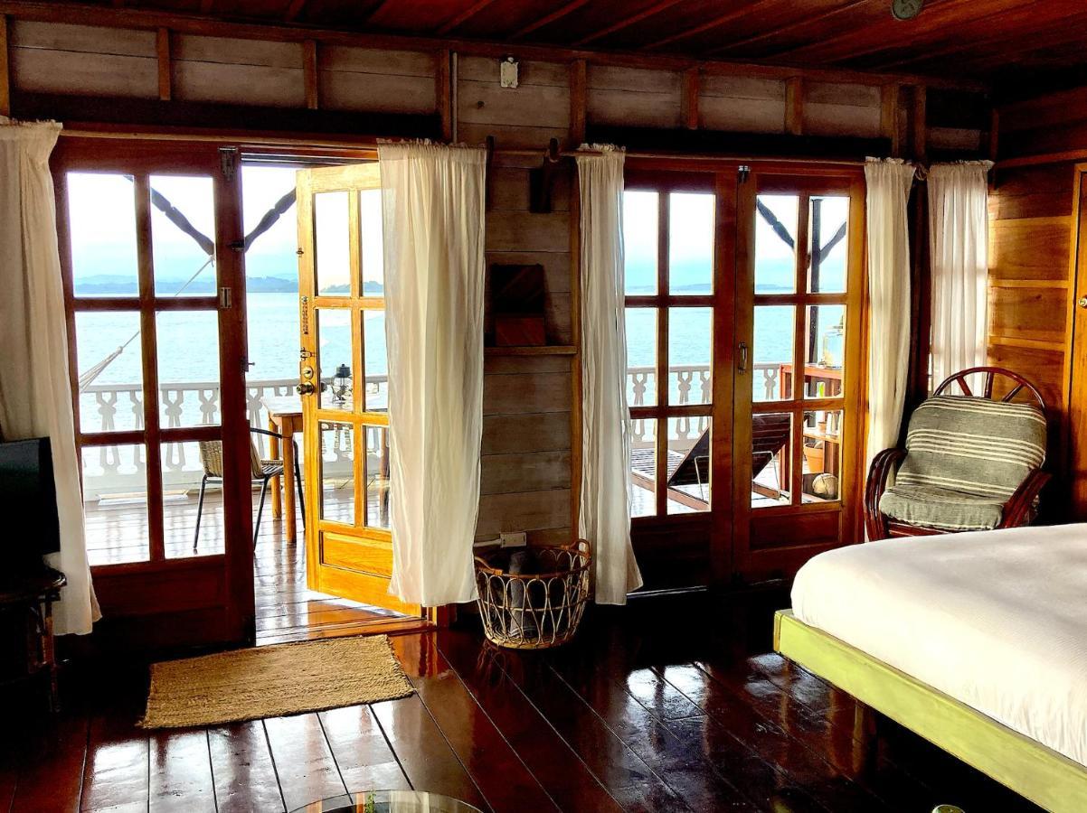 Casa Acuario Boutique Hotel Bocas del Toro Exterior photo